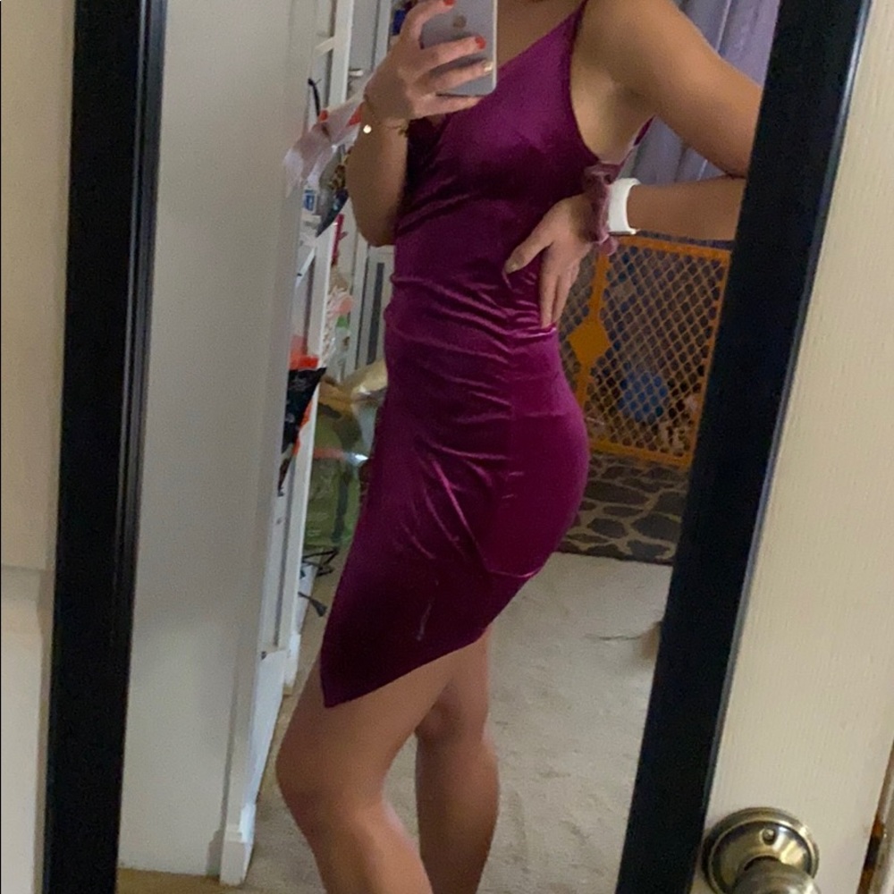 Dress - Picture 2 of 3